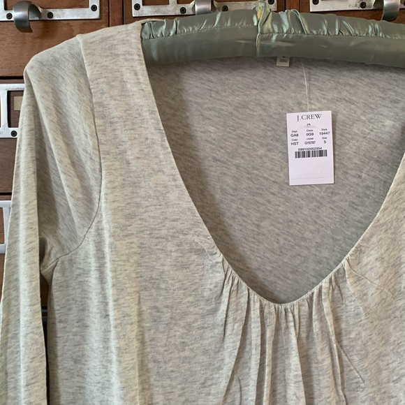 J Crew Grey Basic Top Size Small - Picture 2 of 7